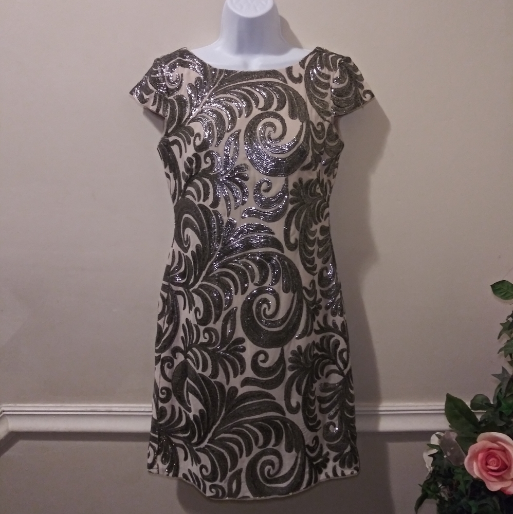 Adrianna Papell Black and Cream Dress